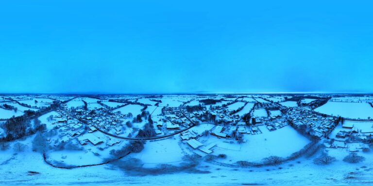 Groß Niendorf, verschneit aber nicht verschlafen